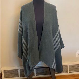 BB Dakota shawl / wrap